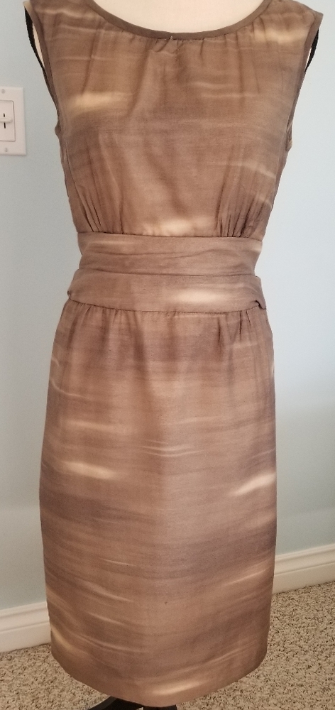 HugoBoss brown silk dress. Size 6.